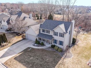 2036 E Higgins Hl, De Pere, WI 54115