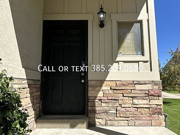2nd image of 2636 N Elm Dr