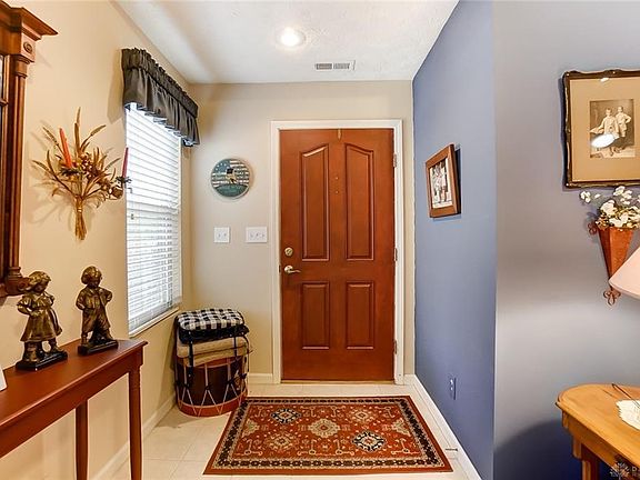 4th image of 2027 Wentworth Village Dr