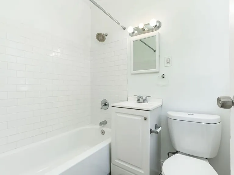 2215 N 51st St — Photo 7