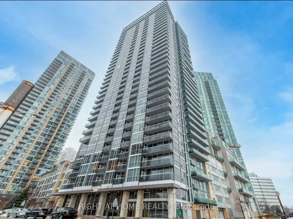223 Webb Dr #1914, Mississauga, ON L5B 0E8