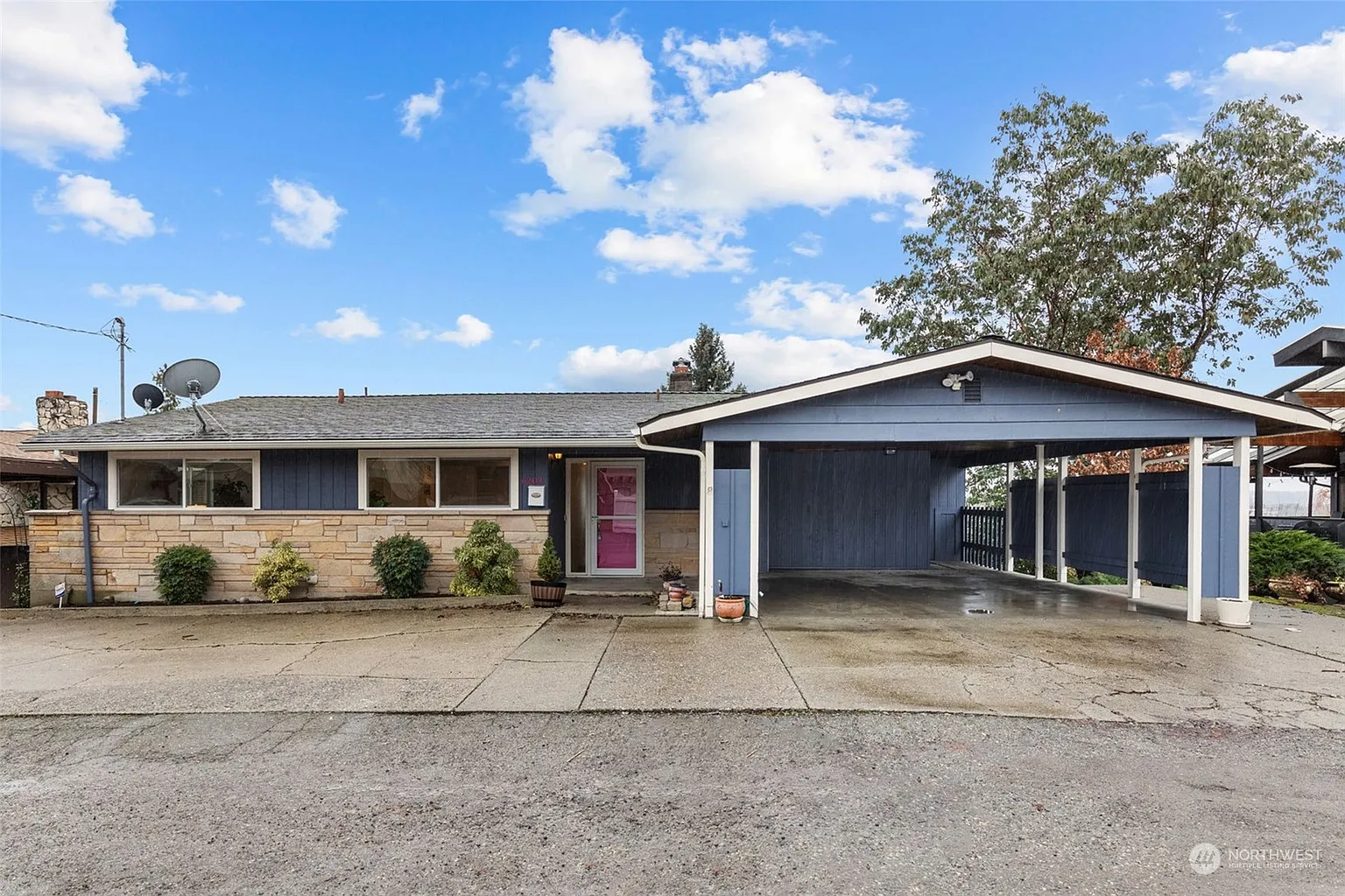 6204 51st Avenue S photo 1