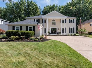 29015 Fall River Dr, Cleveland, OH 44145
