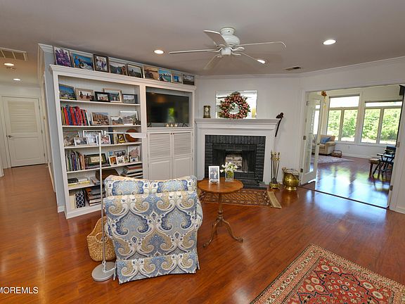 4th image of 32 Aldgate Drive