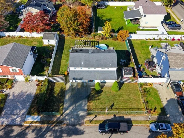 3 Date Street, Central Islip, NY 11722