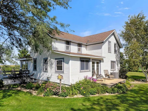 19059 T Ave, Dike, IA 50669