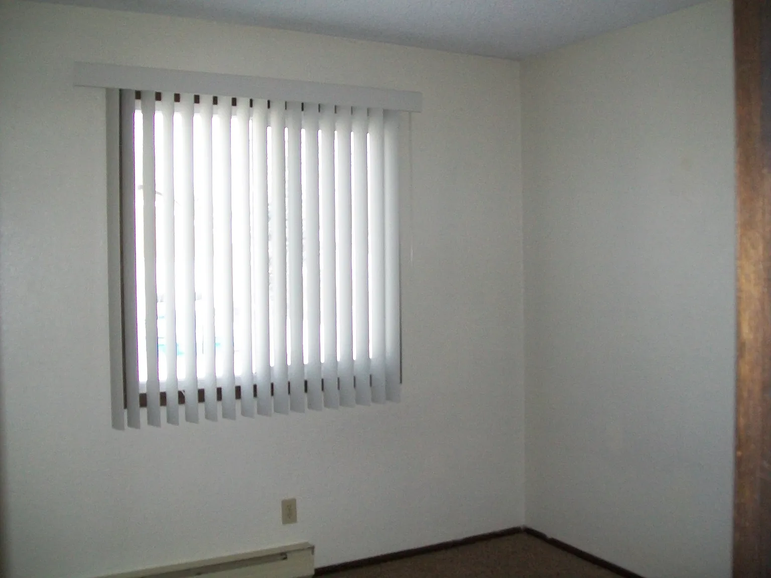 2 bed, 750 sqft, $720 — Photo 2