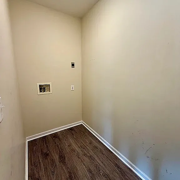6030-6032 Canton Dr — Photo 14