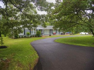 4766 Buckner Ln, Paducah, KY 42001