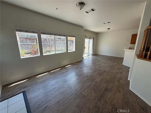 4th image of 33551 Winston Way Unit B