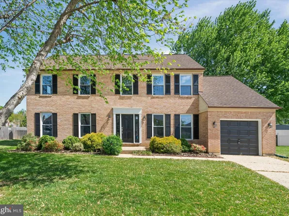 13 Sumac Ct, Newark, DE 19702