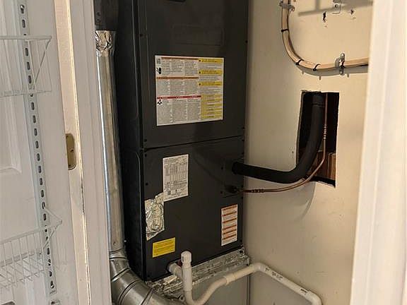 3rd image of 3524 W Shore Rd APT 807
