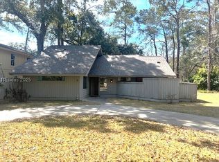 3 Sparrow Hawk Ct, Hilton Head Island, SC 29926
