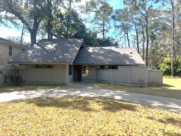 3 Sparrow Hawk Ct, Hilton Head Island, SC 29926