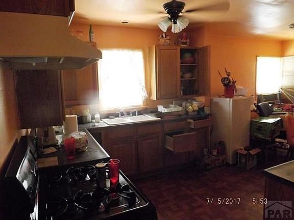 4th image of 807 S Main St