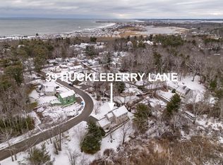 39 Huckleberry Ln, Hampton, NH 03842