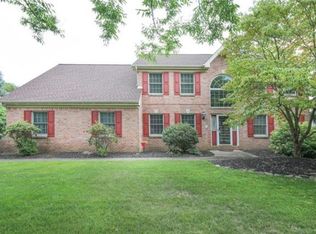 4574 Dolores Ln, Bethlehem, PA 18017