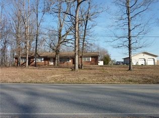 5434 Tom Hill Rd, Trinity, NC 27370