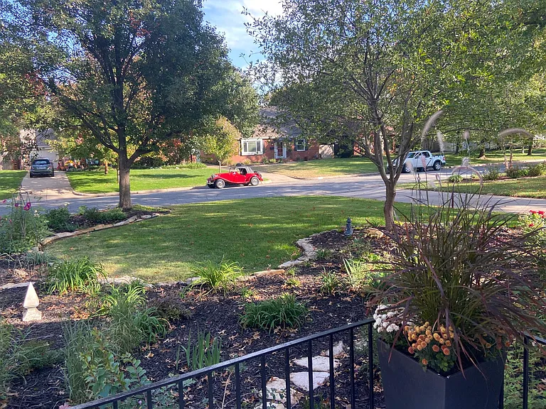 215 N Ridgewood Dr — Photo 10