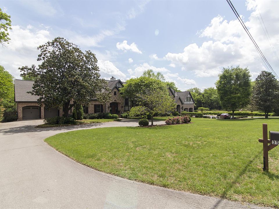 1st image of 3504A Amanda Ave