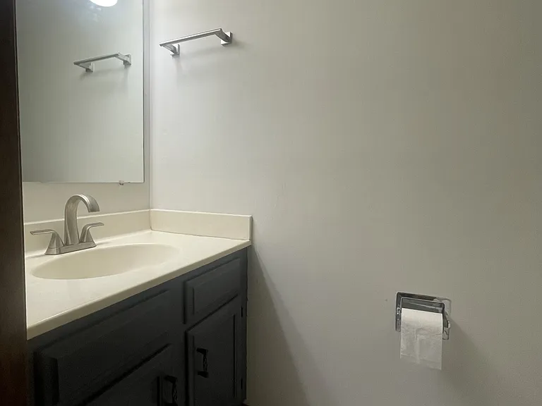 4330 Huntington Blvd — Photo 5