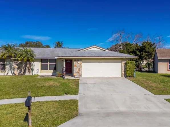 5311 Raymond Dr N, Boynton Beach, FL 33472