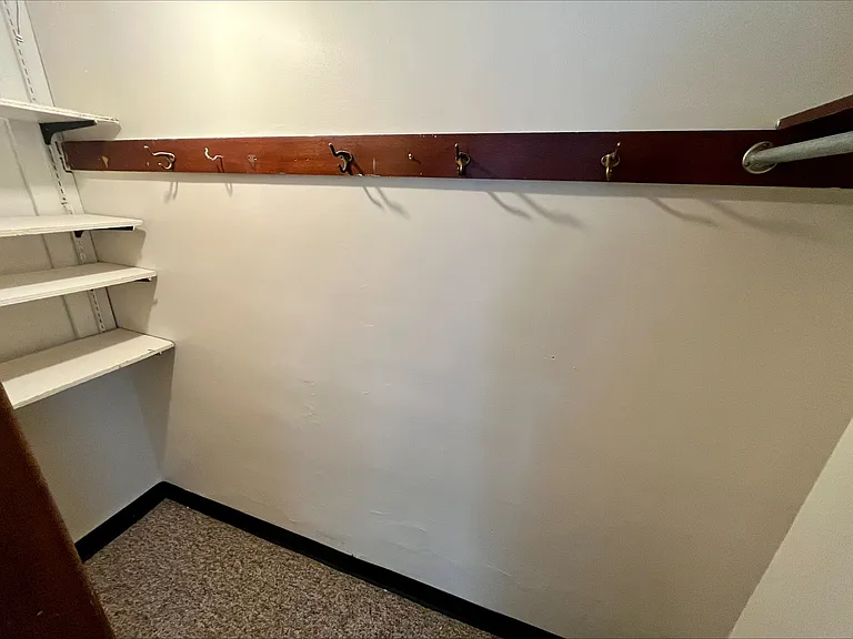 1141 Saxe Ave — Photo 6