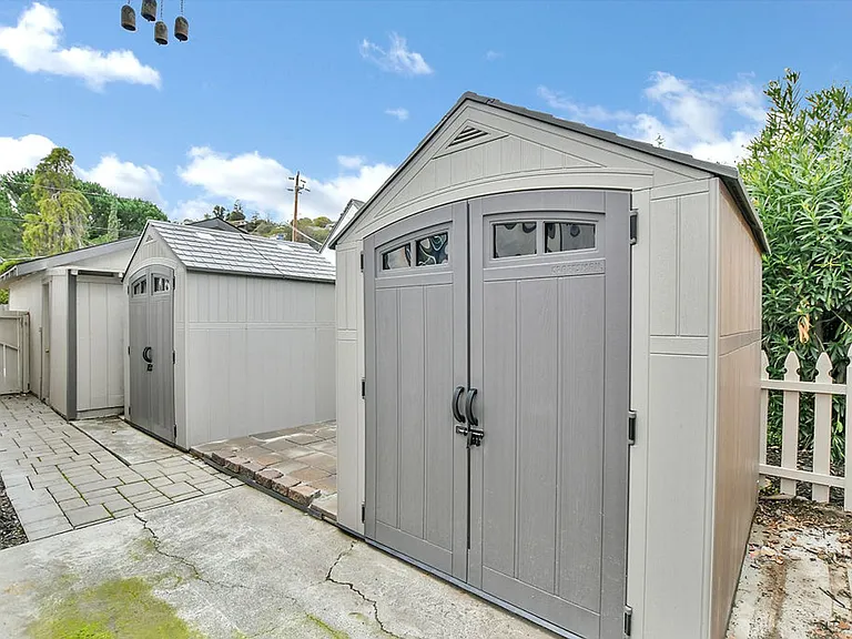 405 Arreba St — Photo 20