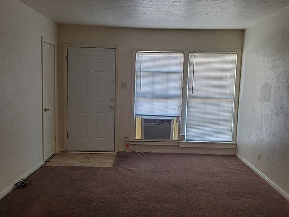 3rd image of 1008 Williamson Dr
