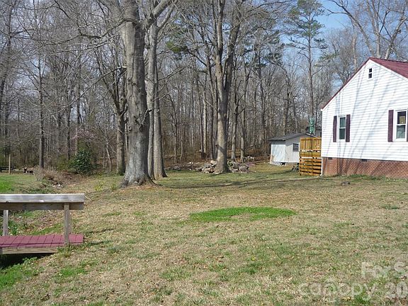 5th image of 120 Bradley Rd