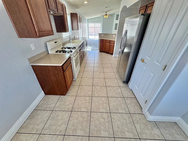 2767 Alderly Ridge Ave — Photo 3