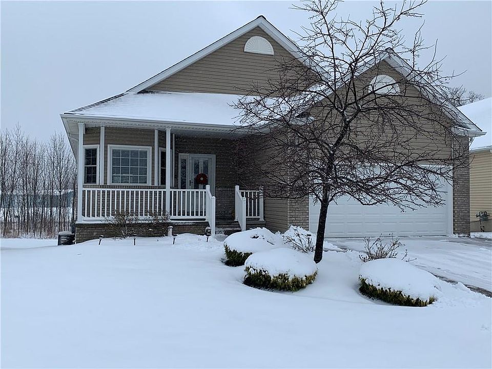 1st image of 675 Sun Valley Ct #33
