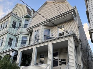 95 W 17th St, Bayonne, NJ 07002