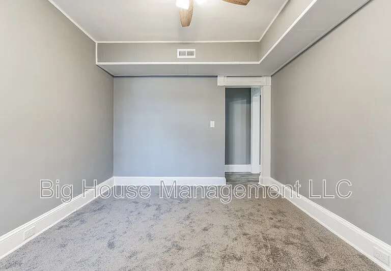 4806 Liberty Heights Ave #1 — Photo 9
