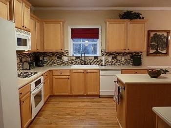 5th image of 107 Woodview Ct