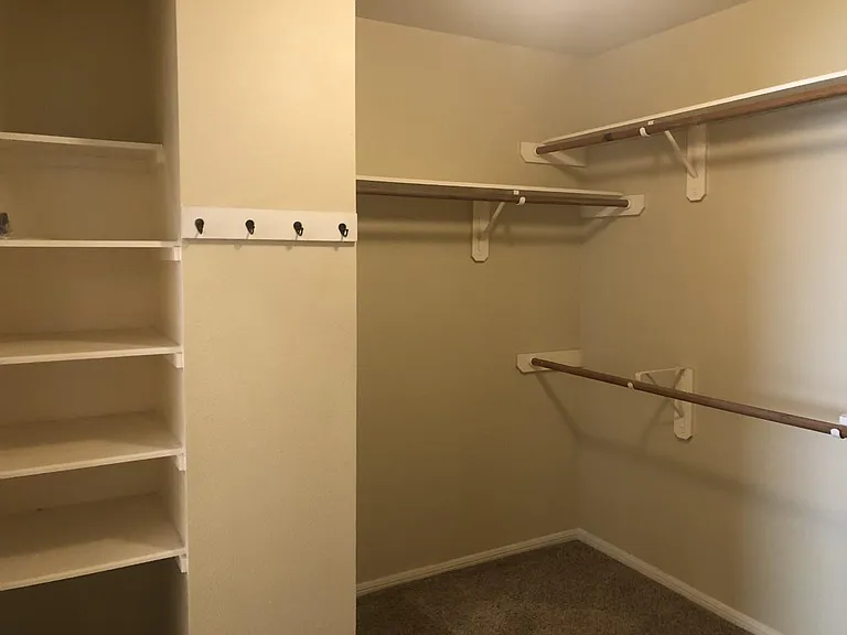 2110 Highland Bay Ct — Photo 21