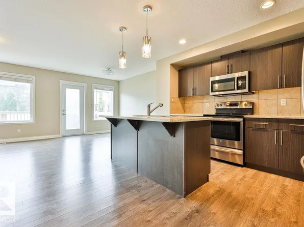 260 Sturtz Bnd, Leduc, AB T9E 0X4