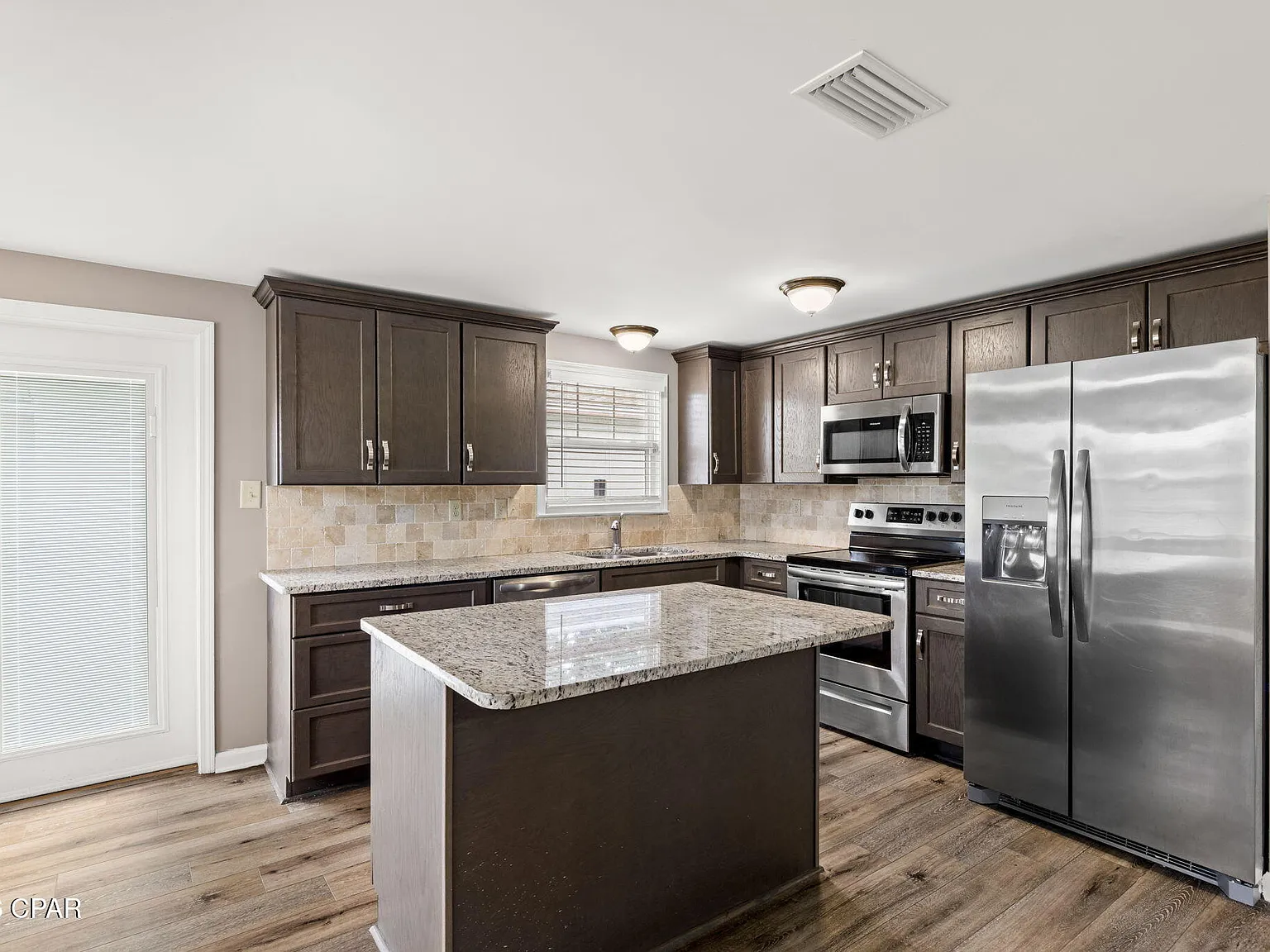 3 bed, 1151 sqft, $1,850 — Photo 1
