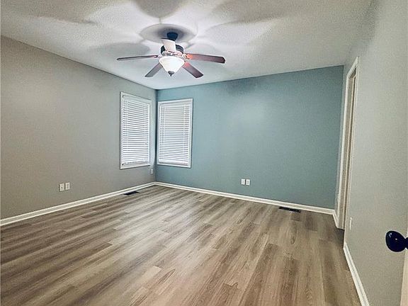5th image of 709 N Rockwell Ave