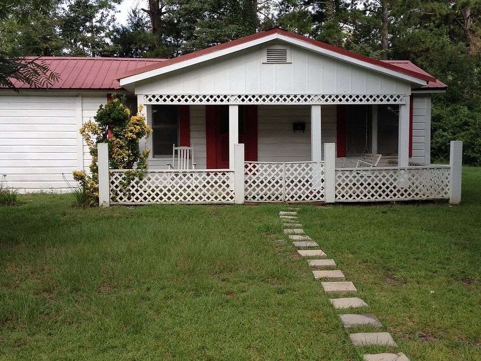 2nd image of 311 Pinehill Rd