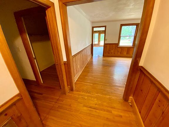 5th image of 4949 Lookout Rd