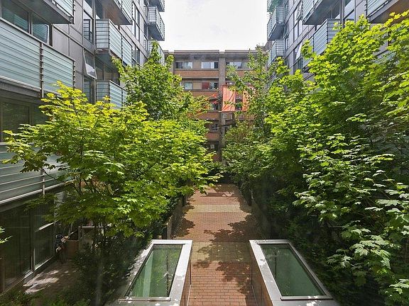 5th image of 168 Powell St #816