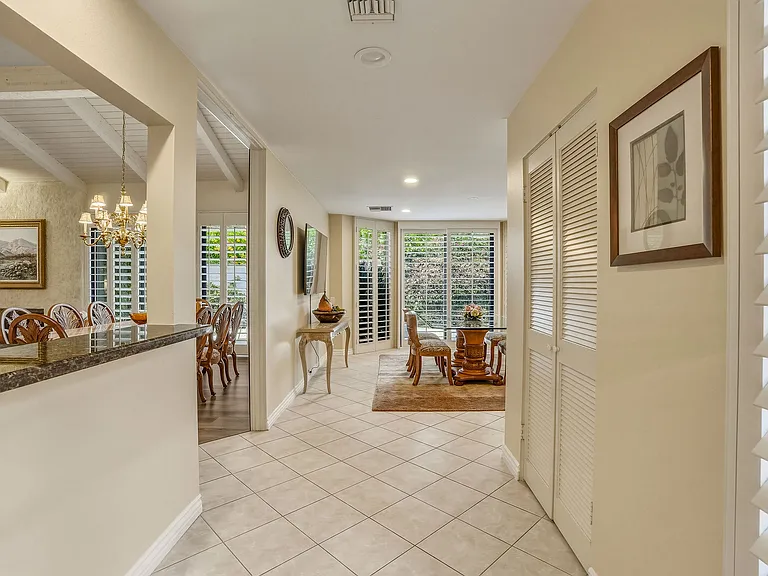 5 Stanford Dr — Photo 7
