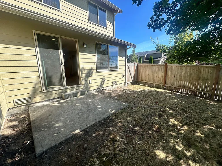 4002 82nd Ave NE — Photo 28