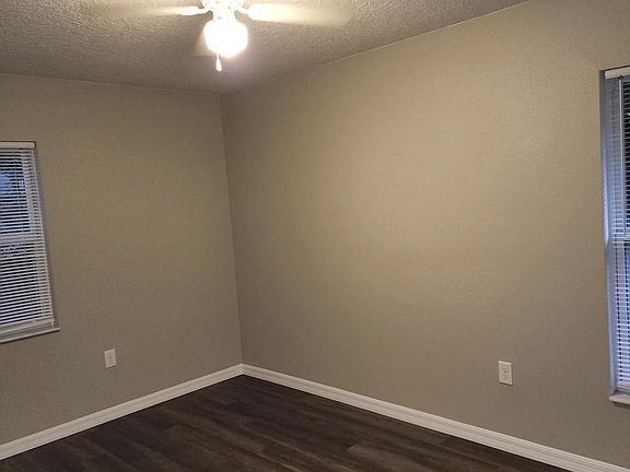 4th image of 918 Jacaranda Dr