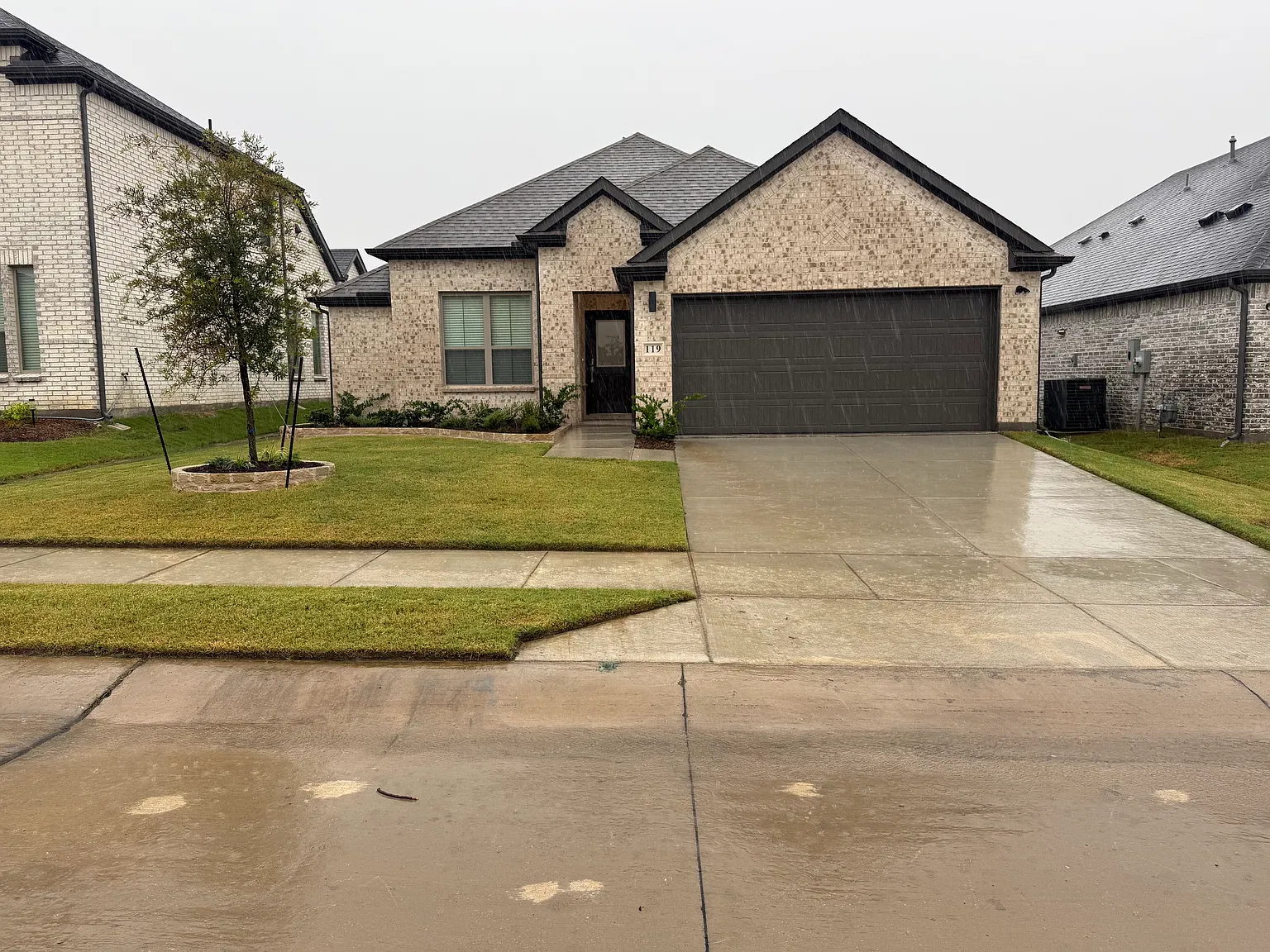4 bed, 1800 sqft, $2,450 — Photo 2