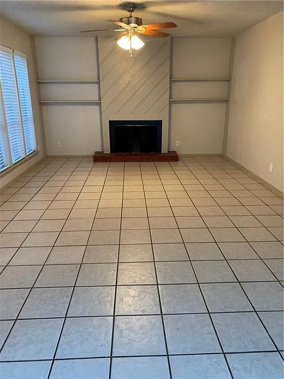 3 bed, 2.5 bath, 1476 sqft, $1,695 — Photo 4