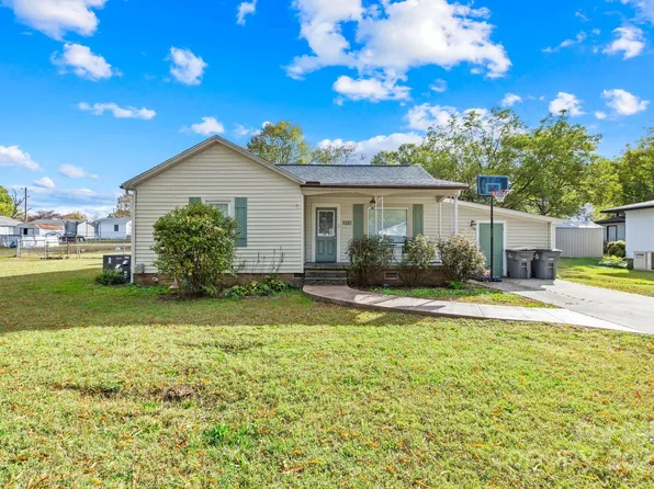 312 E 26th St, Kannapolis, NC 28083