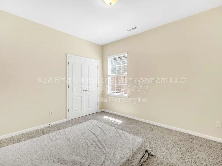 10677 Sky Chase Ave NW — Photo 30