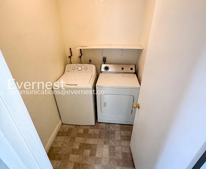 6245 Bellota Dr #D — Photo 31
